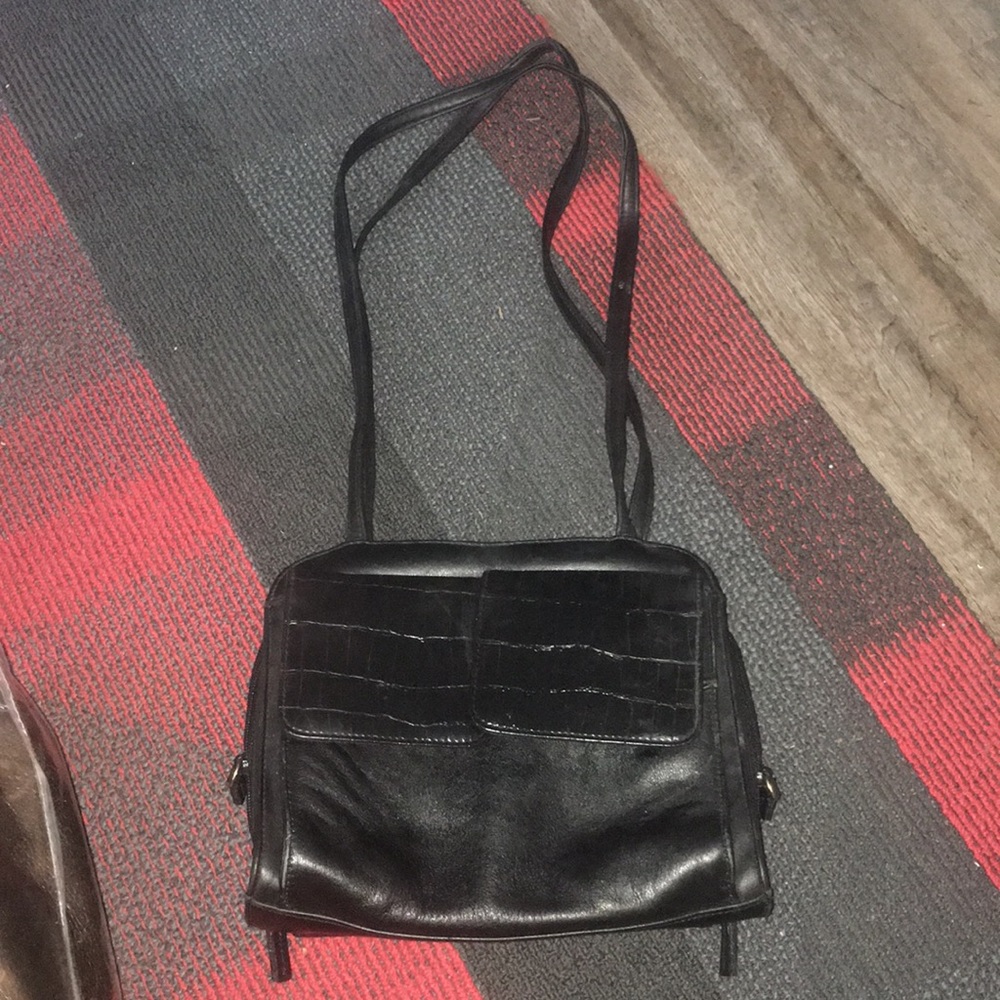 Multi compartment shoulder bag